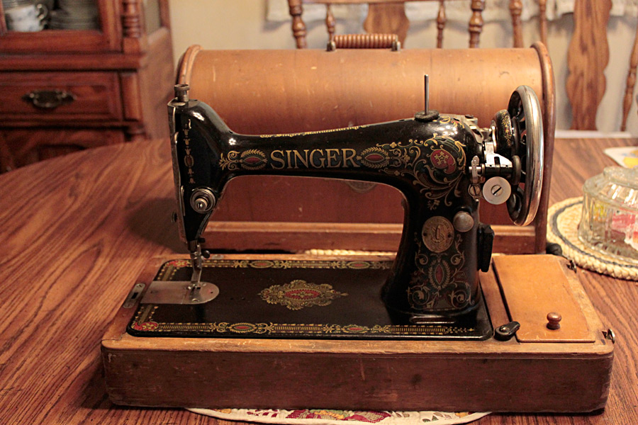 Singer Red Eye model 66 (1920)